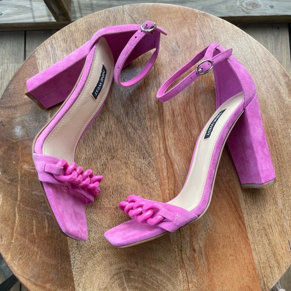 Nine West Strappy Pink Link Heels - Picture 6 of 10